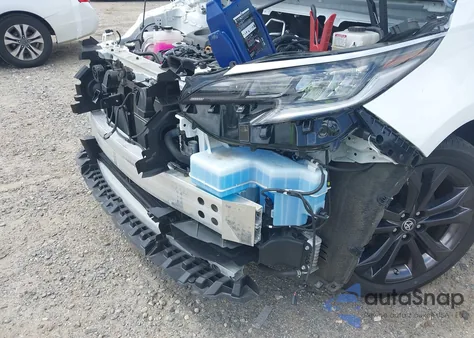 2023 Toyota Sienna Xse z USA, uszkodzony, nr VIN 5TDXRKEC5PS170140